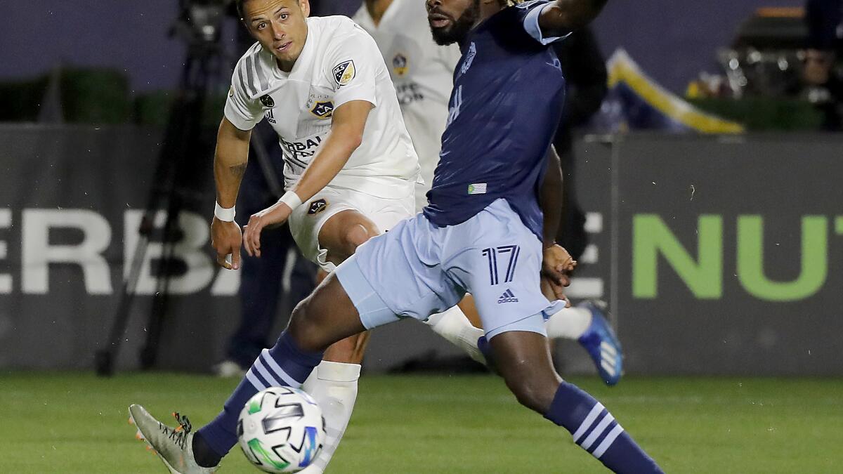 LA Galaxy fall to Sounders for fifth consecutive loss without Chicharito