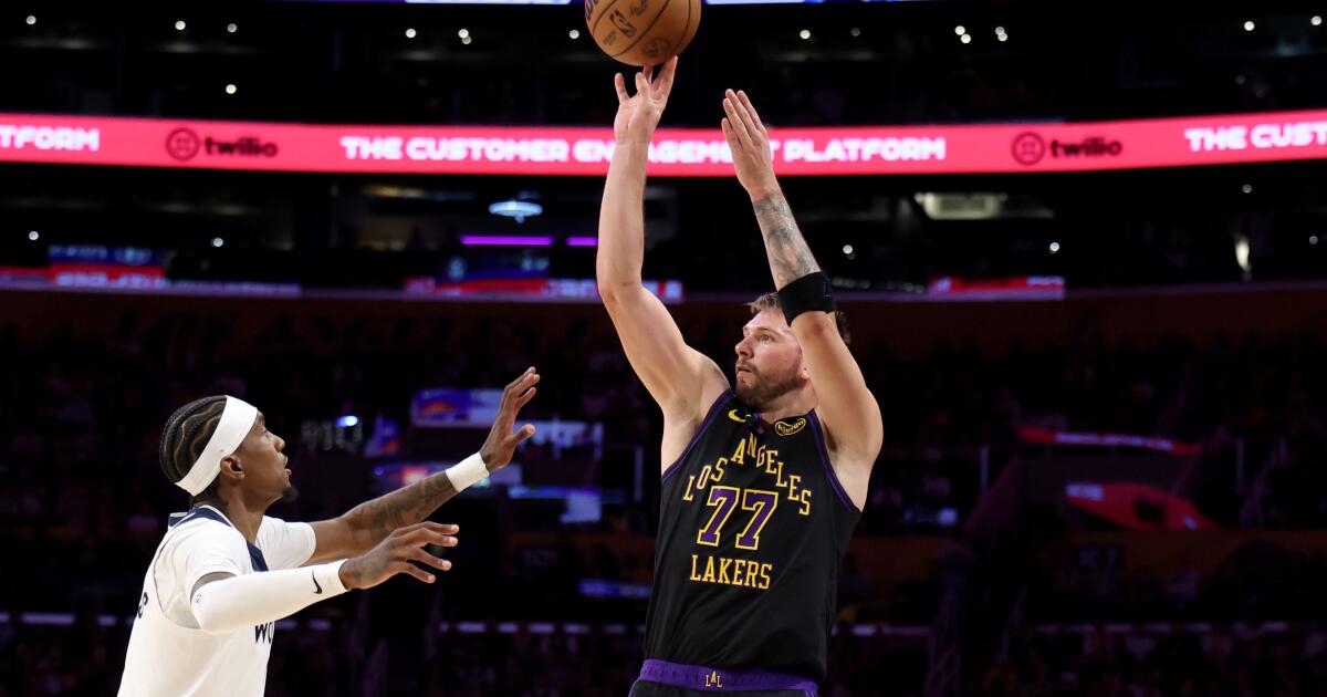 O Lakers transformou a responsabilidade em força, usando a defesa para superar o Minnesota