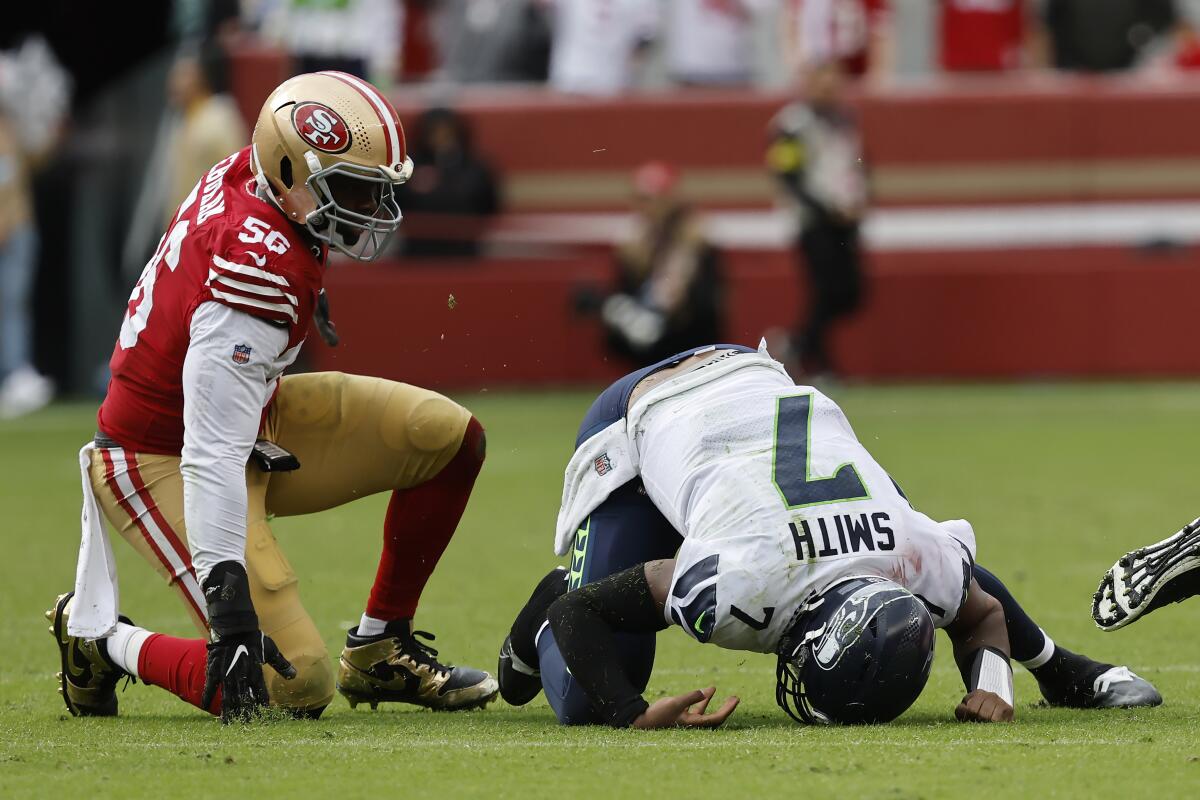 San Francisco 49ers ride goal-line stand in final seconds, beat