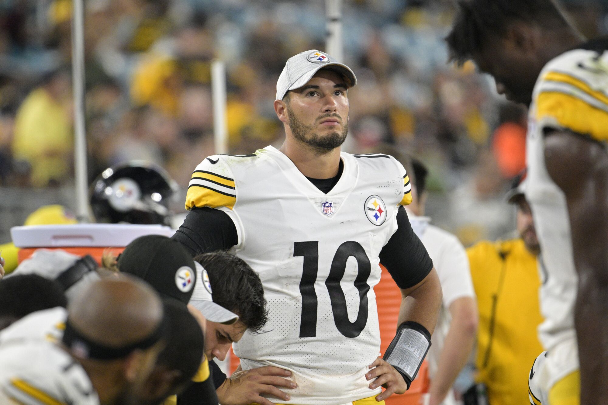 Pittsburgh Steelers quarterback Mitch Trubisky watches from the sideline.