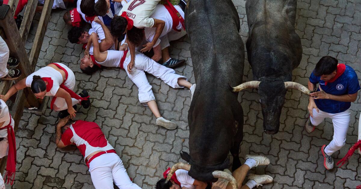 Un coureur a été poignardé au visage lors de la fête des taureaux de San Fermín en Espagne
