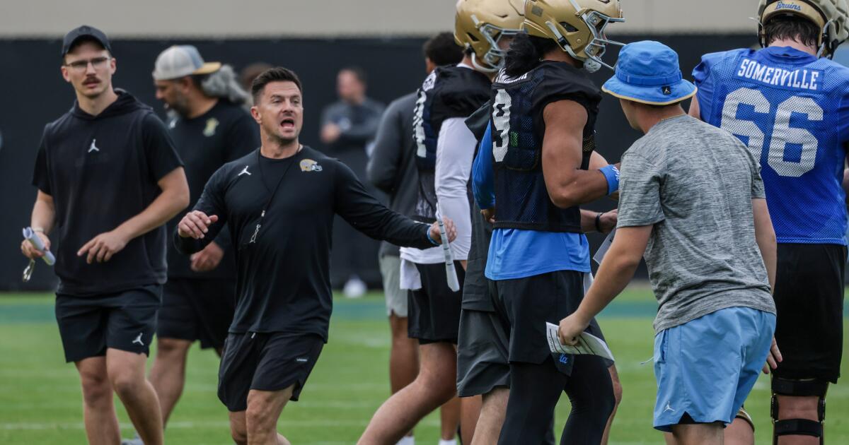 Water spray, chaos and stress tests: Inside Bob Chesney's UCLA practice philosophy