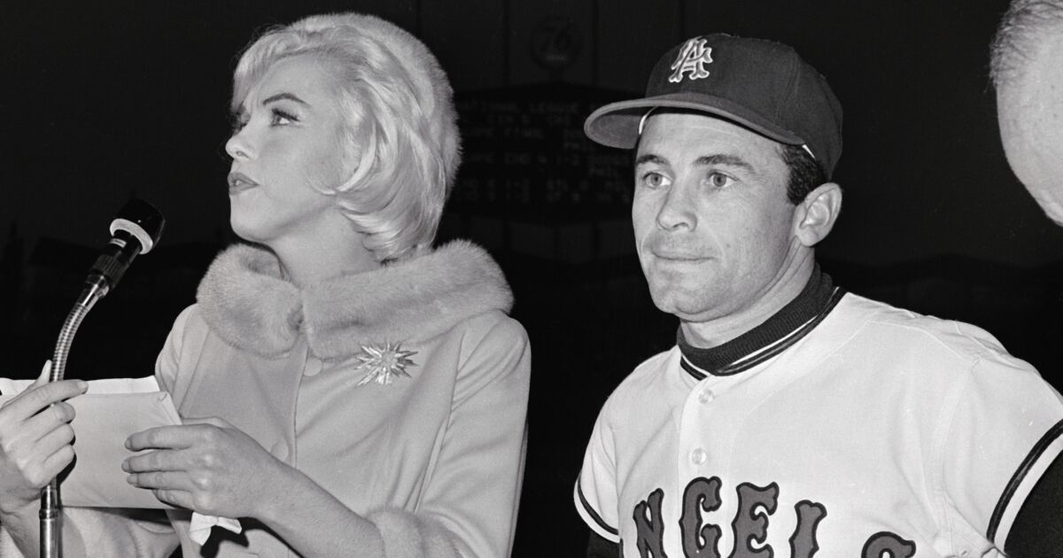 Albie Pearson, an original Angels player known as the 'Littlest Angel,' dies at 88