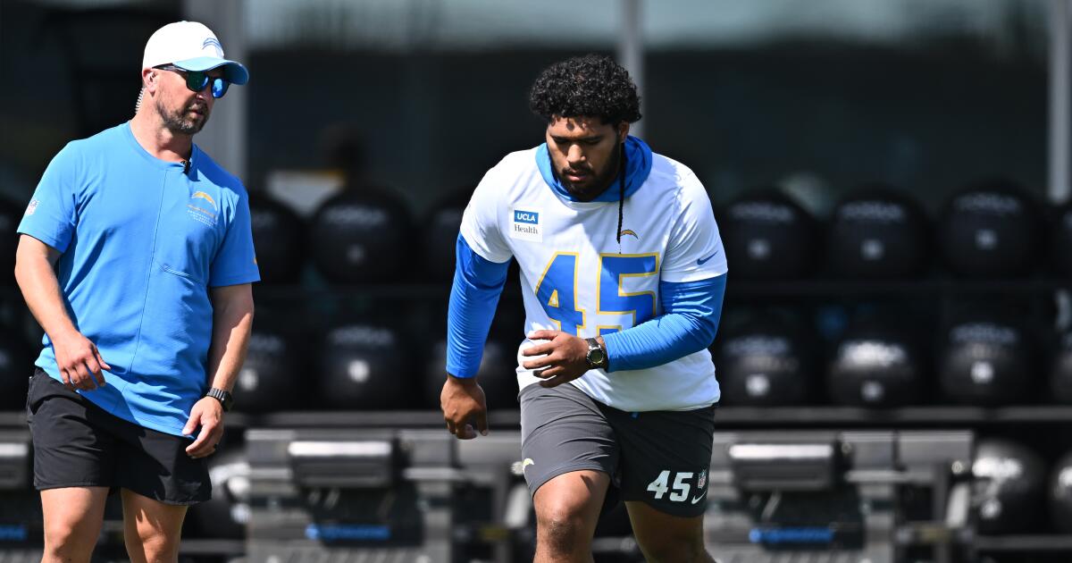 Tuli Tuipulotu sitting out of practice as he chases Chargers deal www.latimes.com Tuli Tuipulotu sitting out of practice as he chases Chargers deal www.latimes.com