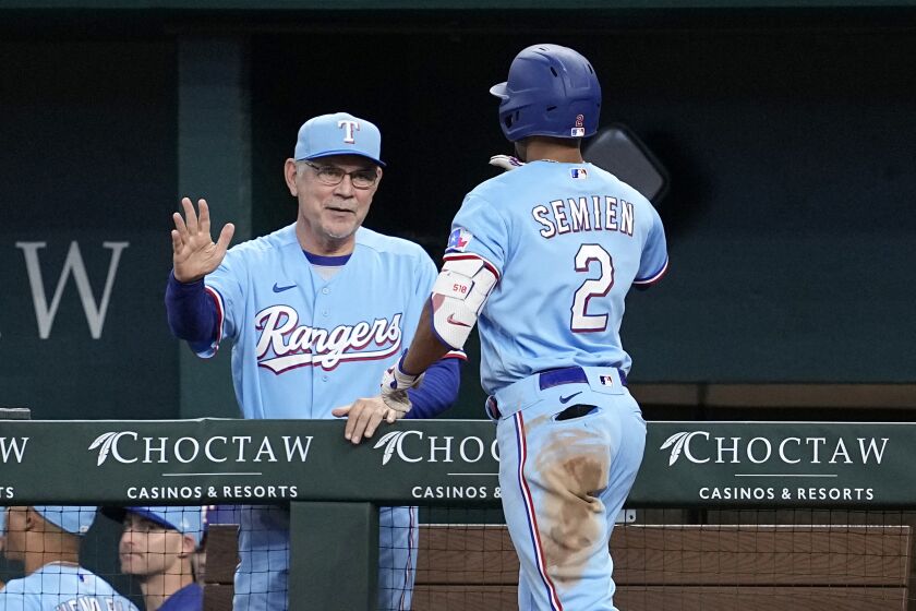 Bellinger, Swanson, Happ power Cubs past MLB-leading Braves 6-4 for 6th  straight series win - The San Diego Union-Tribune