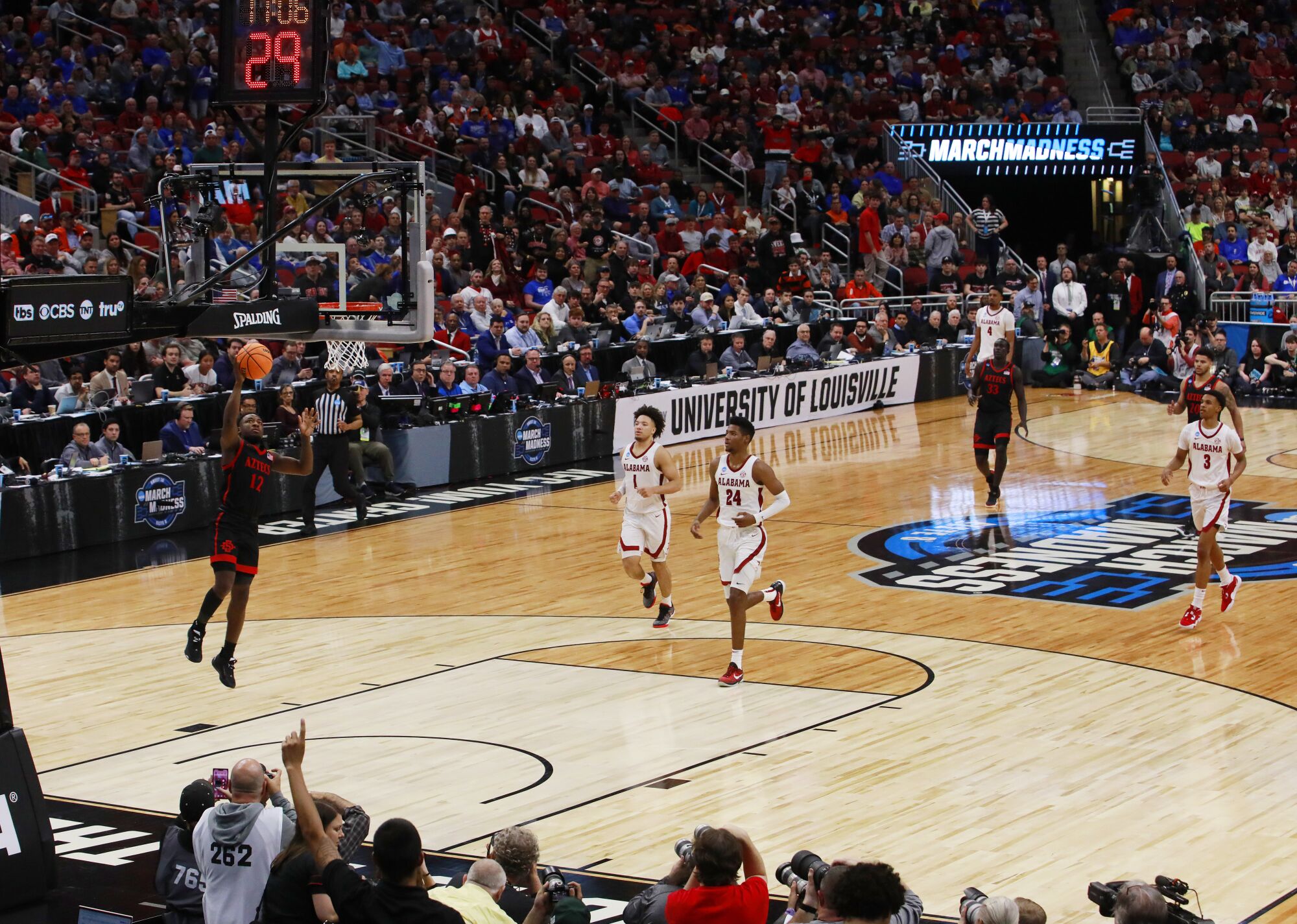 San Diego State's Darrion Trammell stole the ball and then scored from Alabama's Mark Sears.