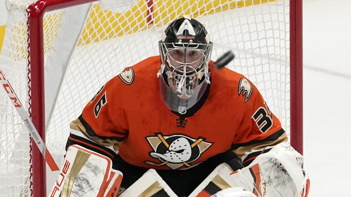Ducks goaltender watches the puck during a game against the Tampa Bay Lightning.