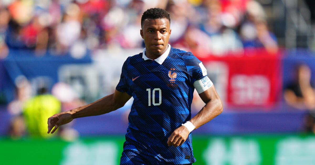 Le Français Kylian Mbappé qualifie le milieu de terrain paraguayen d’”horrible racisme”.