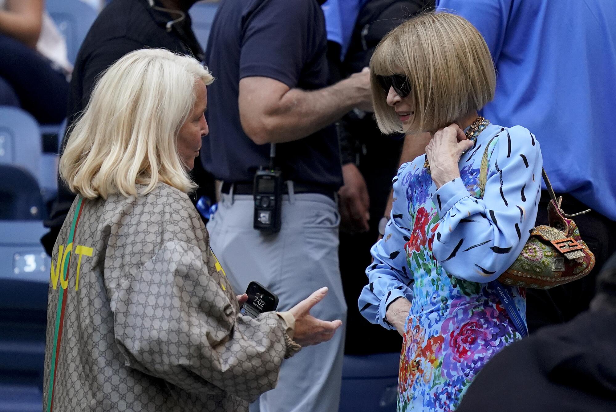 Anna Wintour before watching play between Serena Williams and Anett Kontaveit.
