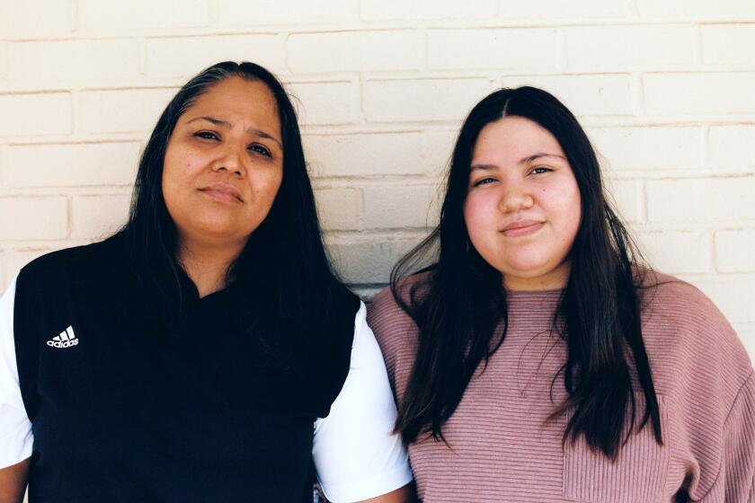 Carmen Hugon, 42, left, and her daughter Alejandra Gonzalez, 20, 