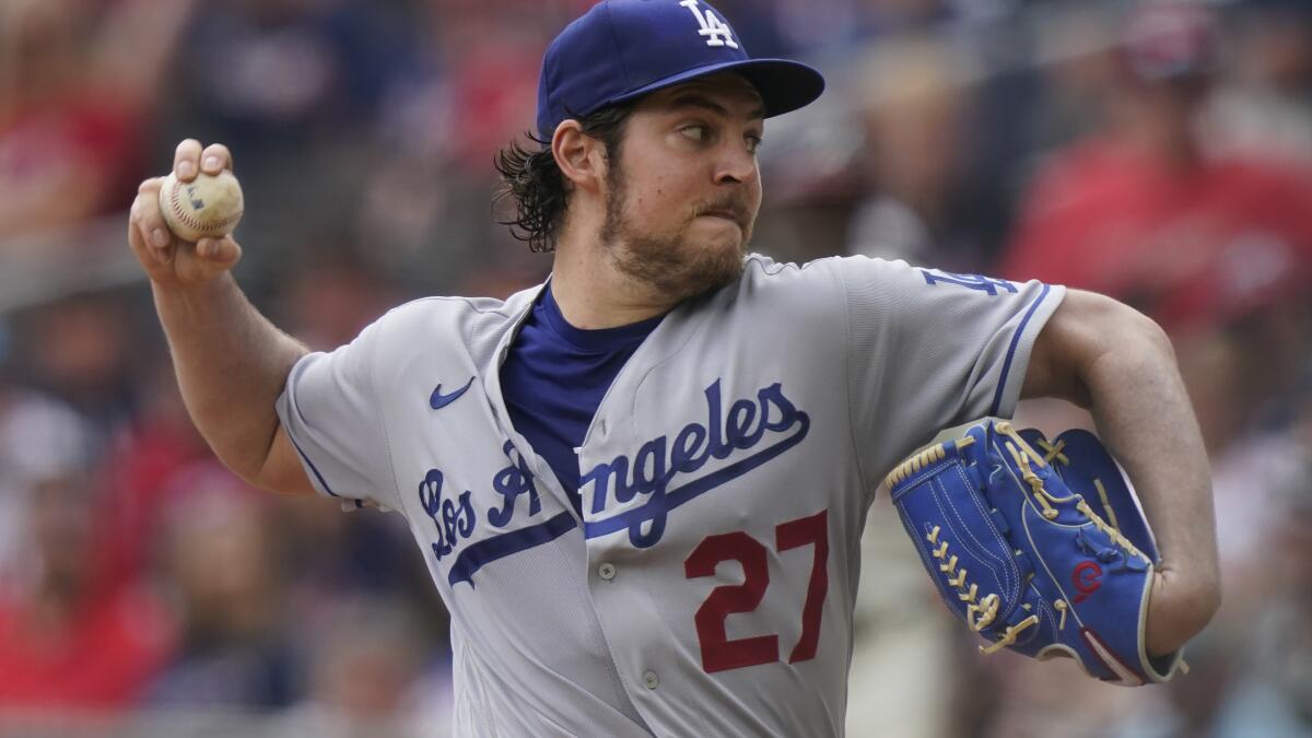 Trevor Bauer accuses Fernando Tatis Jr. of peeking at the catcher - True  Blue LA