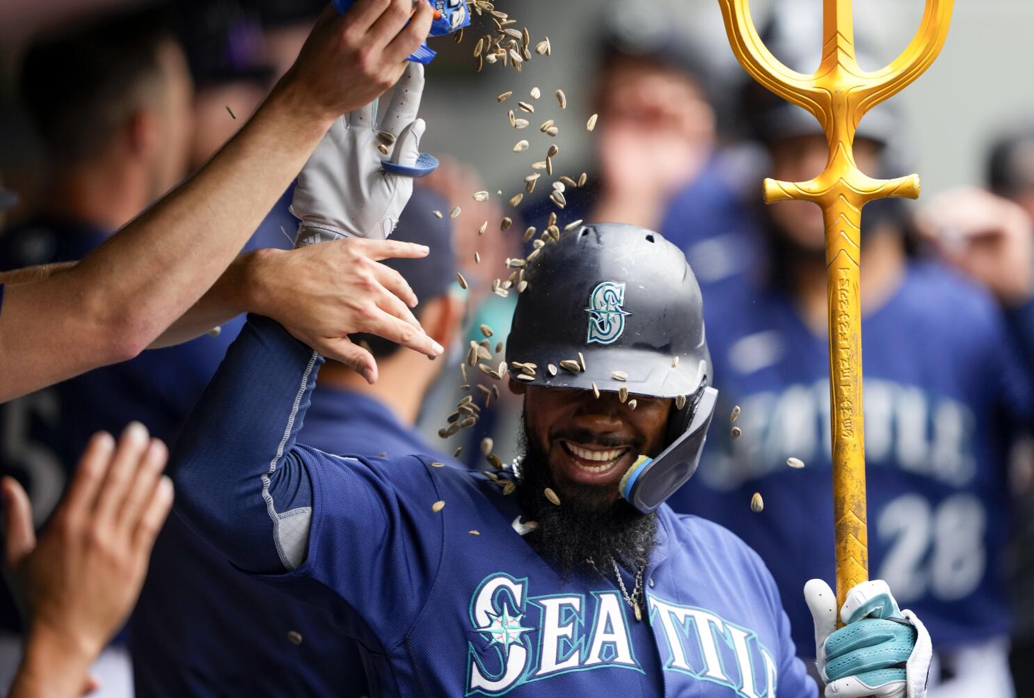 Mariners close out August with 21 wins after rallying past Oakland for 5-4  victory - The San Diego Union-Tribune