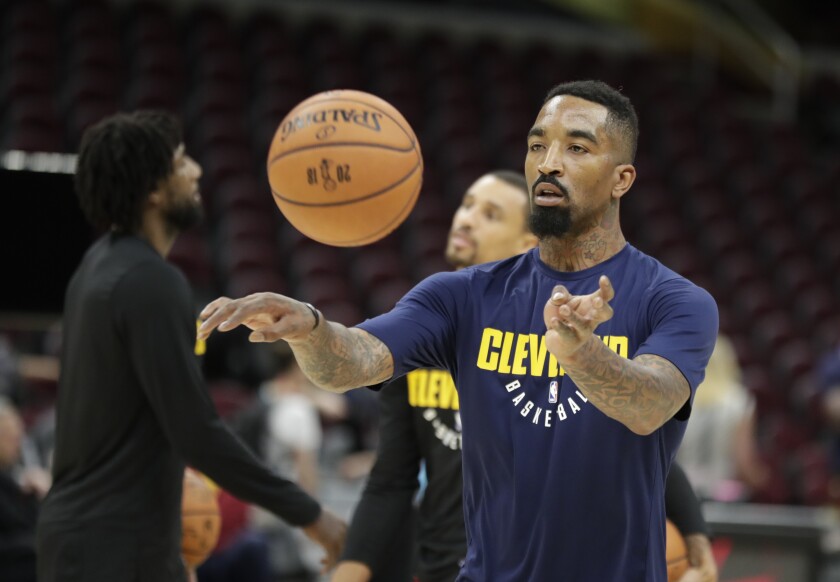 J R Smith Says His Familiarity With Lebron Will Help Lakers Los Angeles Times