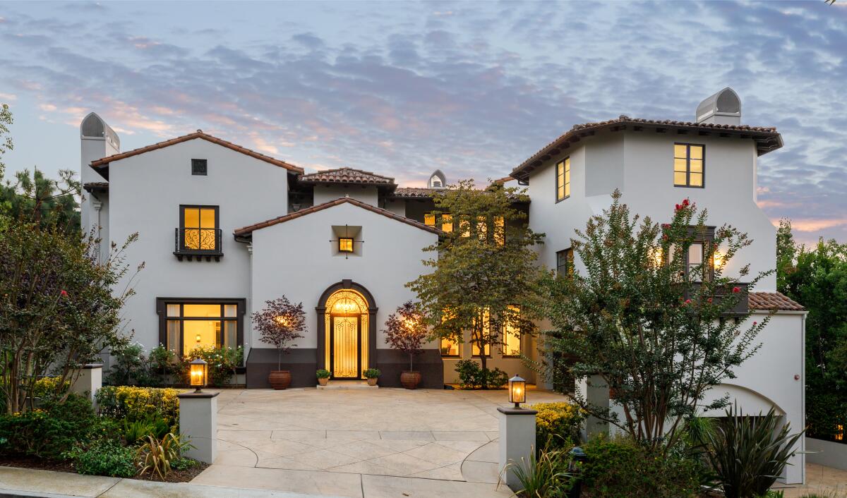 A view of the mansion from the front.