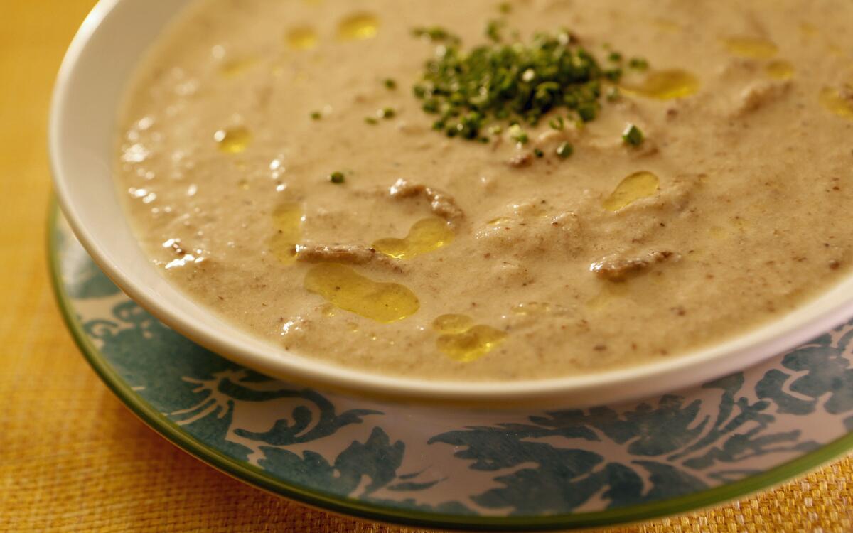 Vegan mushroom bisque