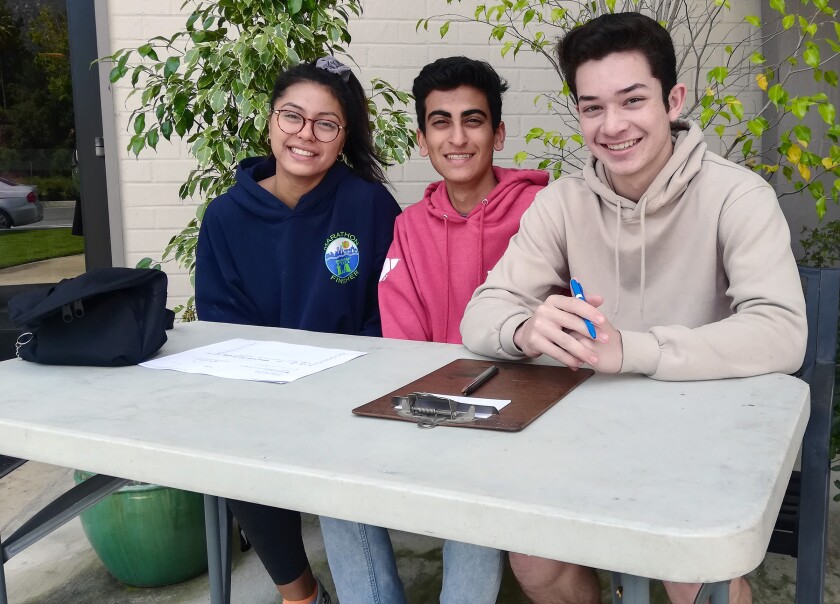 tn-gnp-me-crescenta-valley-hospital-heroes-20190903-1.jpg