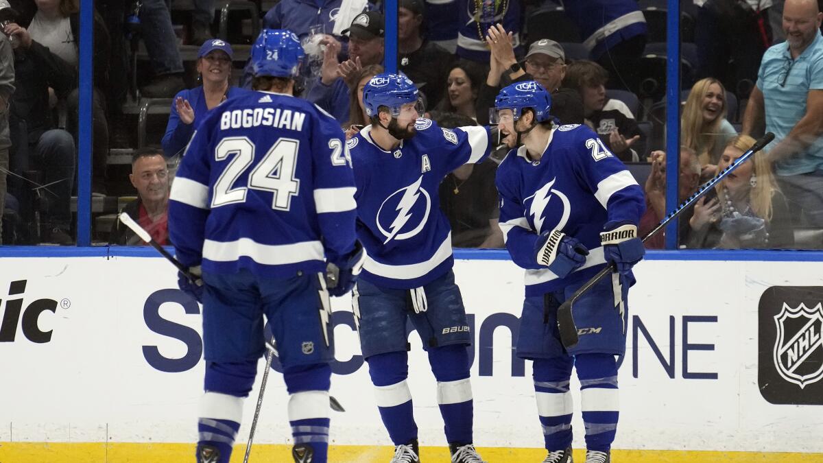 Lightning beat Kings 5-2