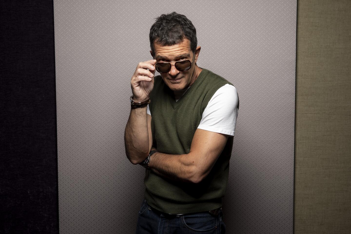 TORONTO, ONT., CAN -- SEPTEMBER 09, 2019-- Actor Antonio Banderas, from the film "The Laundromat," photographed in the L.A. Times Photo Studio at the Toronto International Film Festival, in Toronto, Ont., Canada on September 09, 2019. (Jay L. Clendenin / Los Angeles Times)