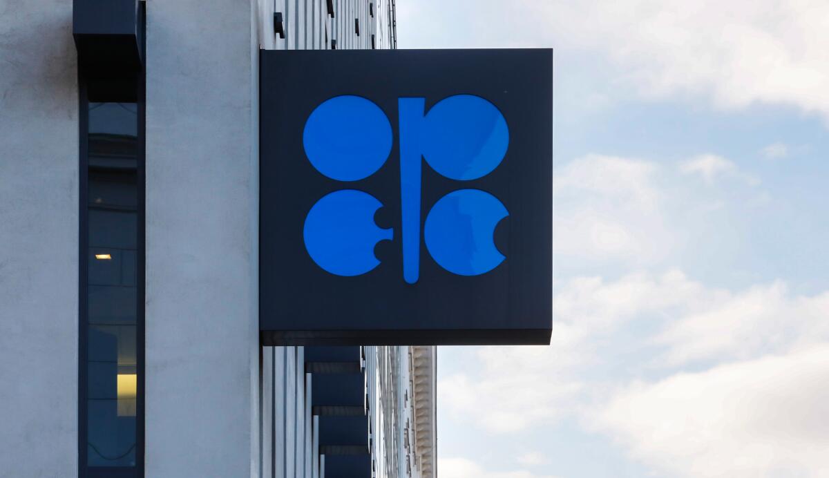 UAE Shocks Global Energy Markets with Surprise Departure from OPEC Amid Hormuz Crisis