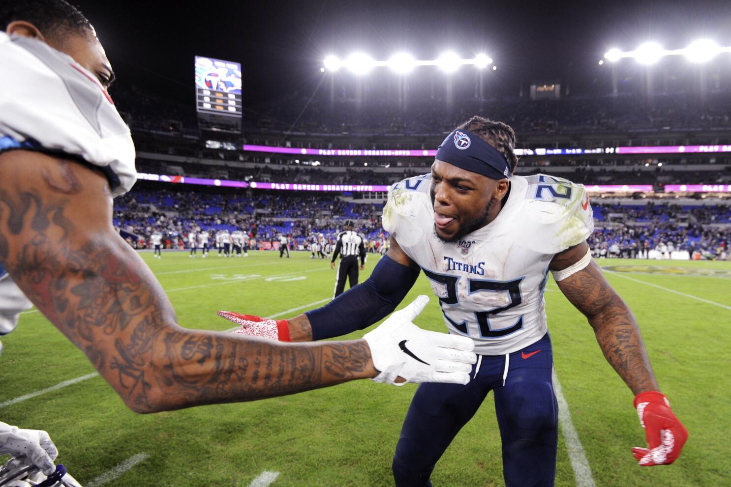 Derrick Henry runs and passes for TD as Titans send Packers deeper into  trouble, NFL