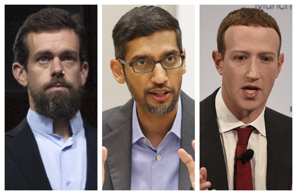 De derecha a izquierda: el CEO de Twitter Jack Dorsey, el de Google Sundar Pichai y el de Facebook Mark Zuckerberg. 