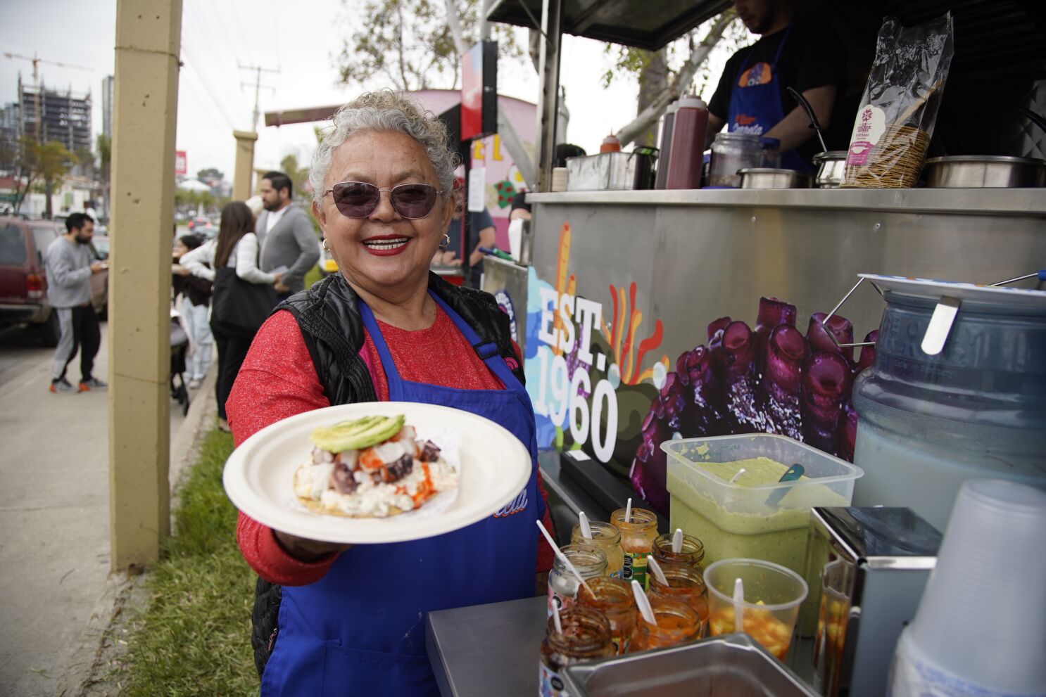 Las famosas tostadas de La Guerrerense de Ensenada llegan a Tijuana - Los  Angeles Times