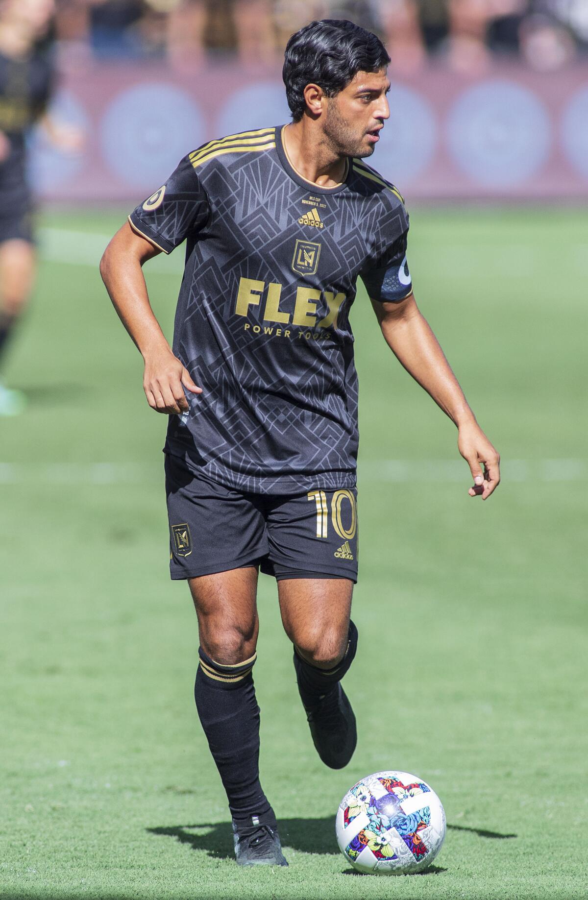 MLS: Carlos Vela presenta el nuevo jersey del LAFC para temporada 2022