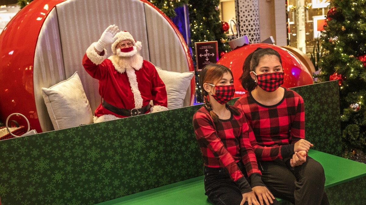 California S Covid Shutdown Will Last Through Christmas Los Angeles Times Christmas Plays In Sacramento 2021