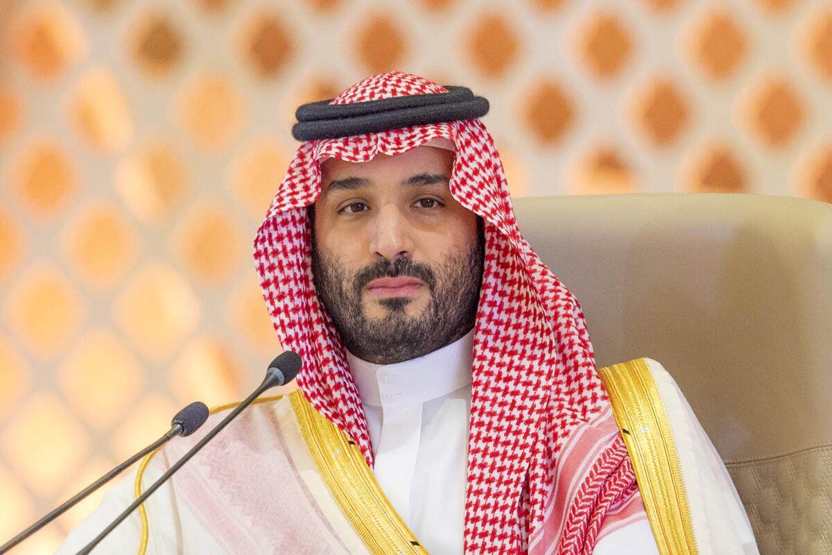 En esta foto proporcionada por la Agencia de Prensa Saudí (SPA), el príncipe heredero de Arabia Saudí, 
