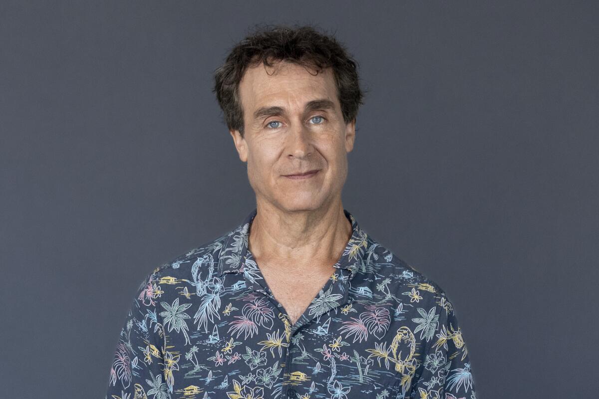 El director Doug Liman posa para promocionar la película "The Instigators" el viernes 26 de julio de 2024 en Boston.