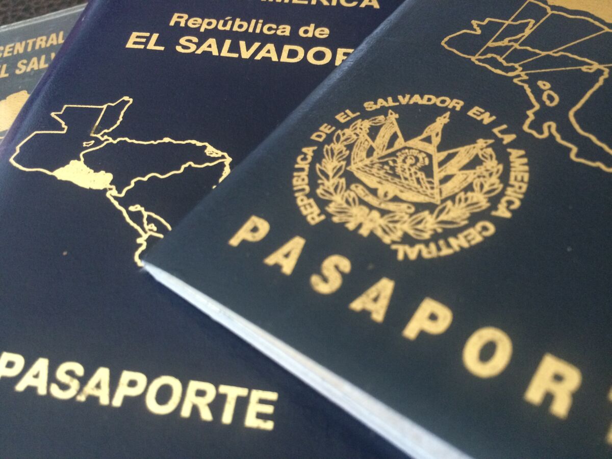 El costo de los pasaportes de El Salvador es de $60 en todos los consulados en Estados Unidos.