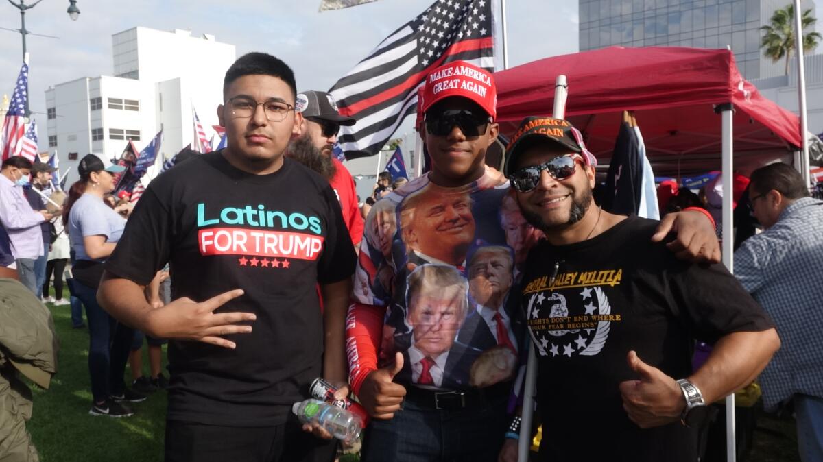 Latinos se unieron en apoyo a Trump en Beberly Hills una semana antes de las elecciones.