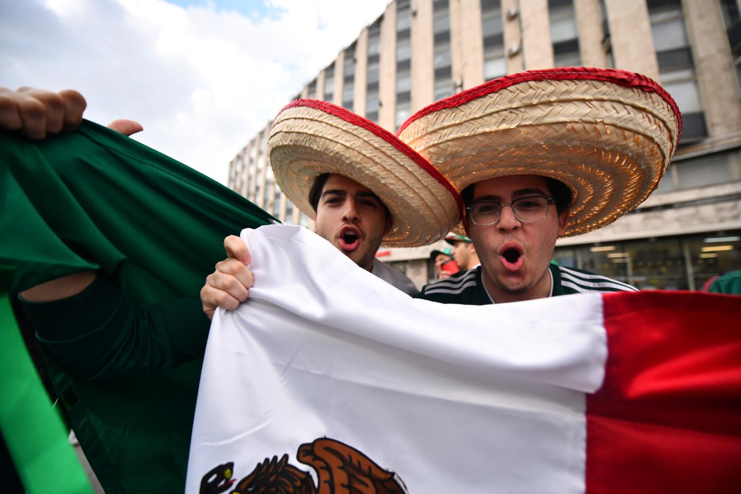 La fiesta de los mexicanos anima las calles de Moscú durante el Mundial.