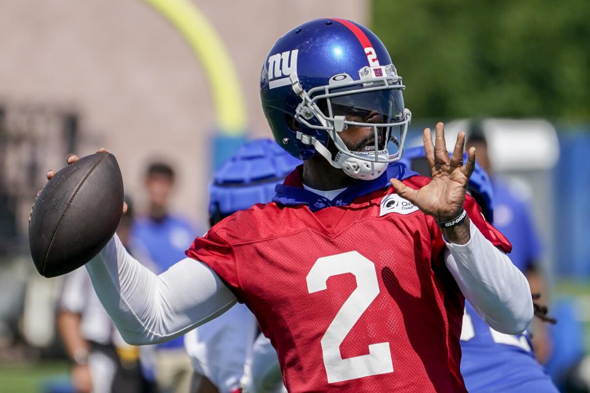 Giants QB Daniel Jones out, Tyrod Taylor in vs. Bills, NFL