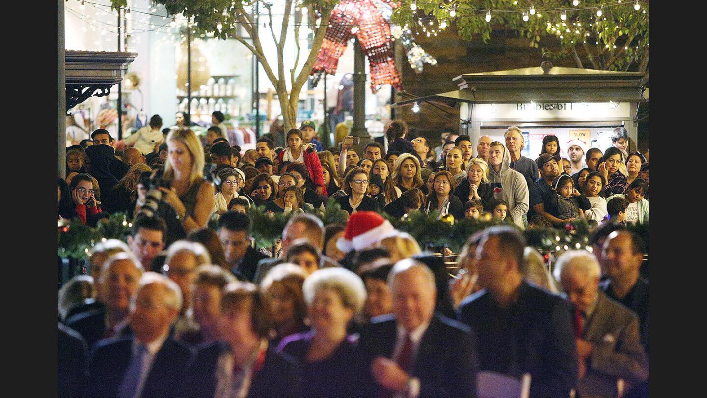 Photo Gallery: Americana at Brand Christmas tree lighting