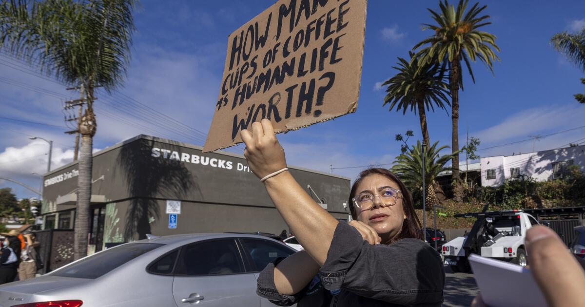 Labor regulators seek to force Starbucks to reopen six L.A. stores