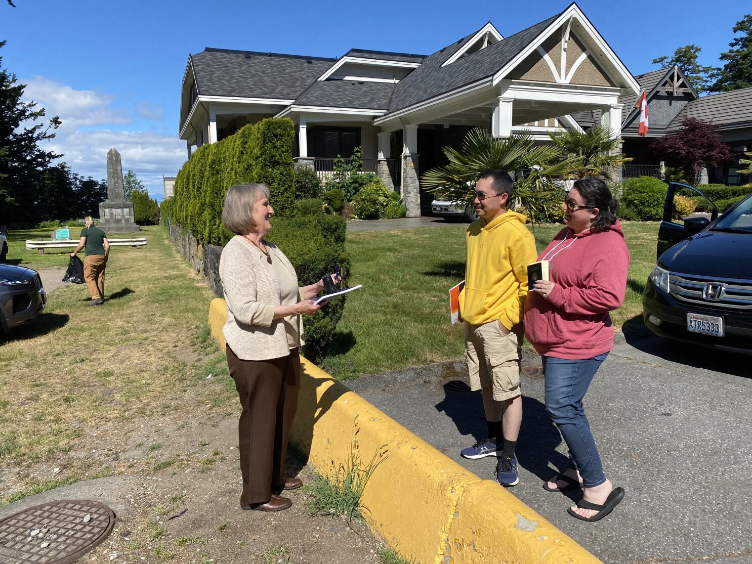 A U.S. town marooned at the tip of a Canadian peninsula - Los