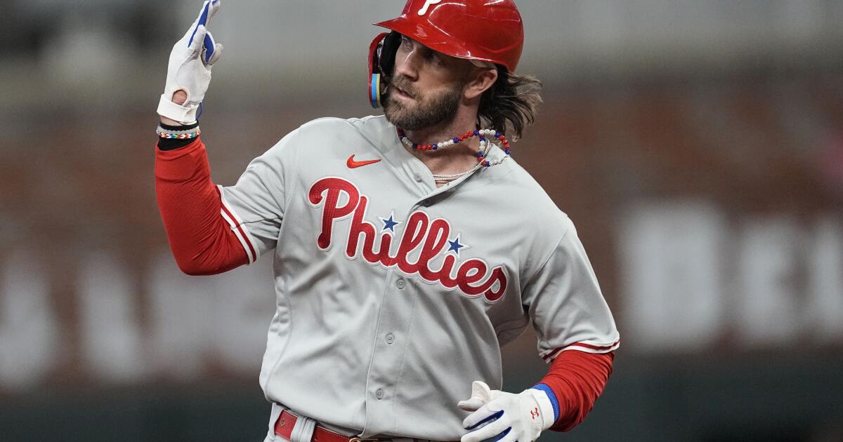 The Phillies Hang On to the Phairy Tale for One—Hopefully Two—More