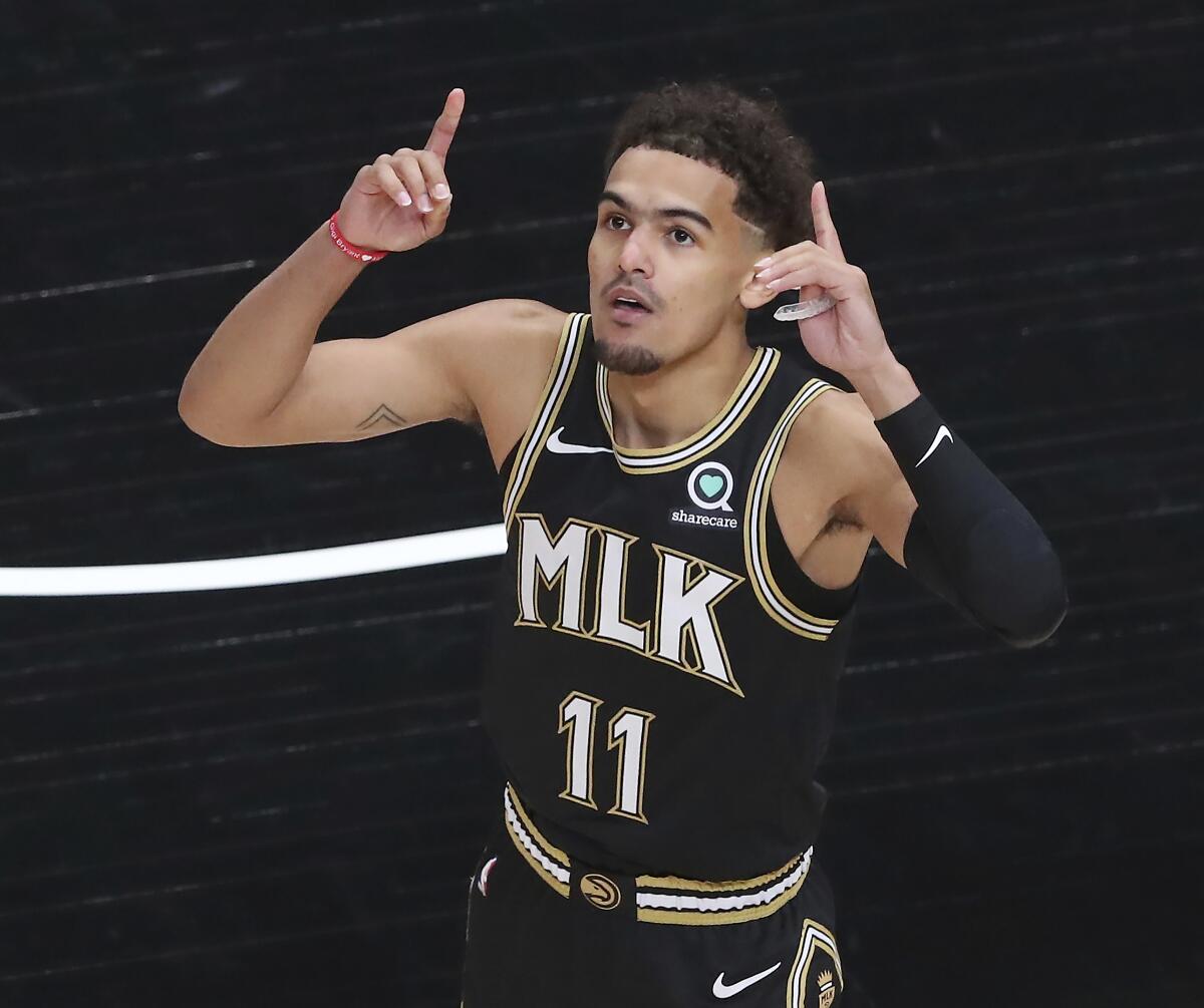 Trae Young leads Hawks to Game 4 playoff win over Knicks - Los Angeles Times