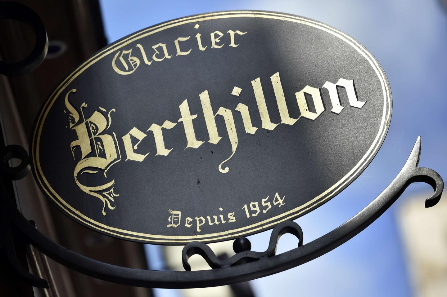 The Berthillon ice cream shop is run by three generations of the family. It first gained fame in 1961 when the food critics Henri Gault and Christian Millau wrote about "this astonishing ice cream shop hidden in a bistro on the Ile Saint-Louis."