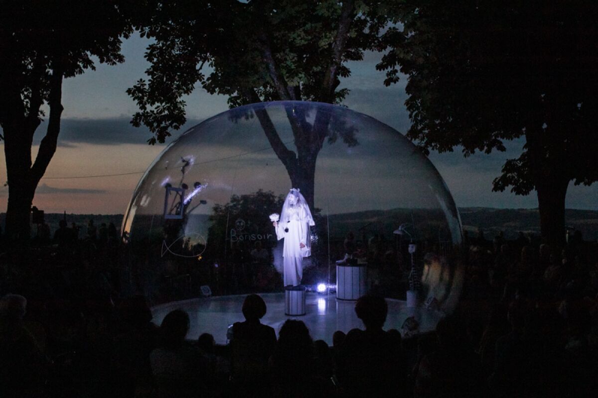 La Jolla Playhouse’s 2022 WOW Festival will feature "La Bulle" from CORPUS.