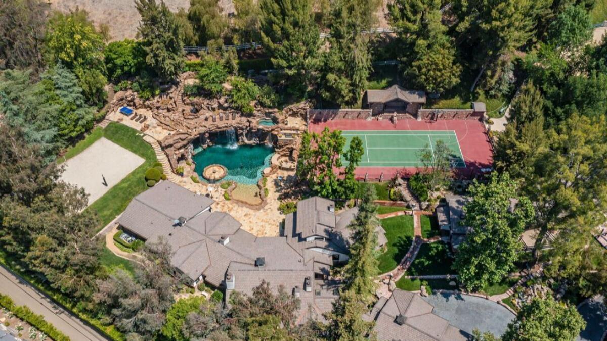 Rams Star Matthew Stafford Bought a $28 Million Hidden Hills House