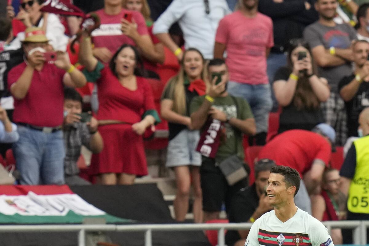 El delantero portugués Cristiano Ronaldo tras marcar el tercer gol en la victoria 3-0 ante Hungría por la Euro 2020.