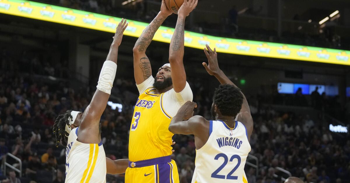 Les Lakers perdent le match d’ouverture de la pré-saison face aux Warriors sans LeBron James