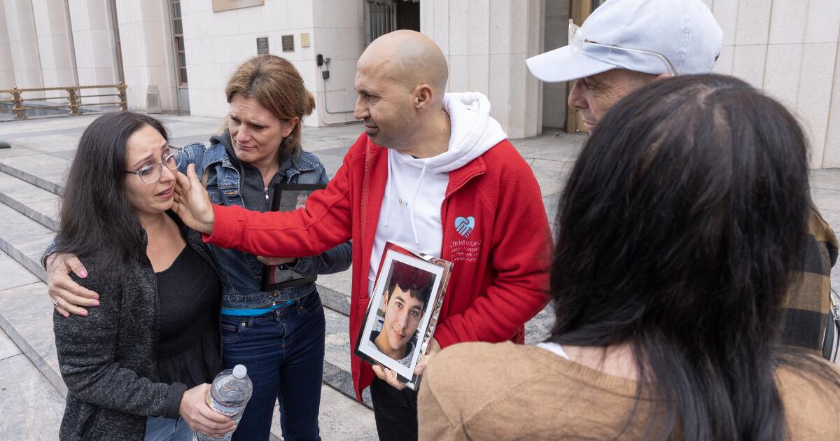 O dono do Instagram está defendendo o aplicativo em uma ação judicial por supostos danos a crianças