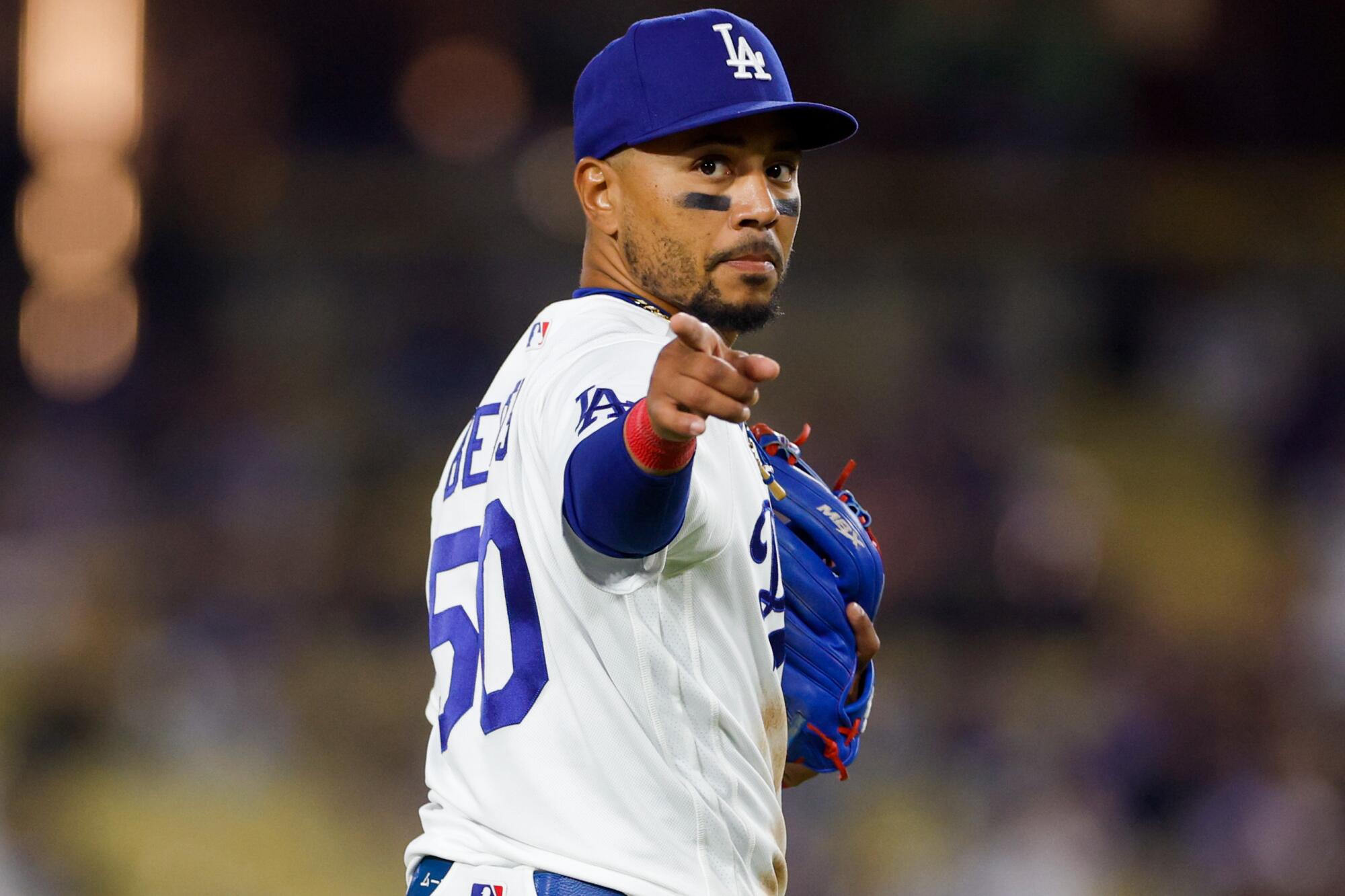 Mookie Betts'in dönüşü Dodgers'ı Giants'a yenilmekten kurtaramaz