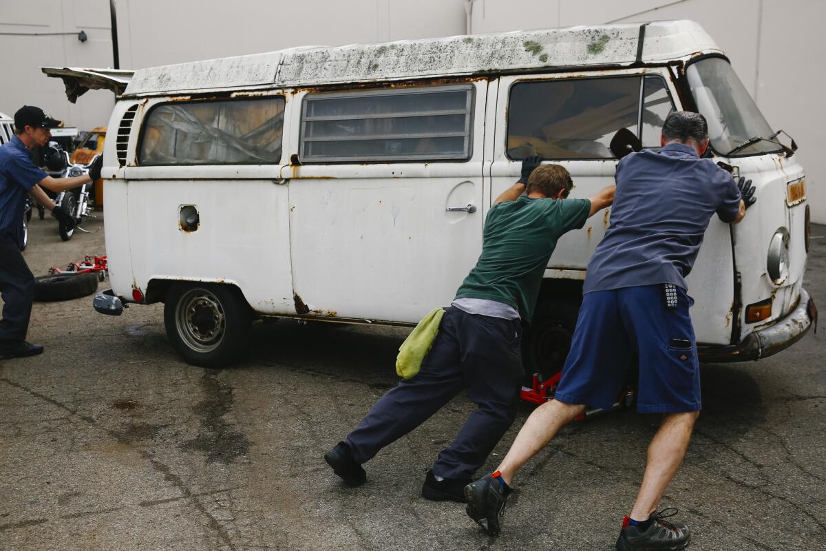 PHOTOS: All-Electric 1964 Volkswagen Bus Takes a 6,000-Mile Road Trip