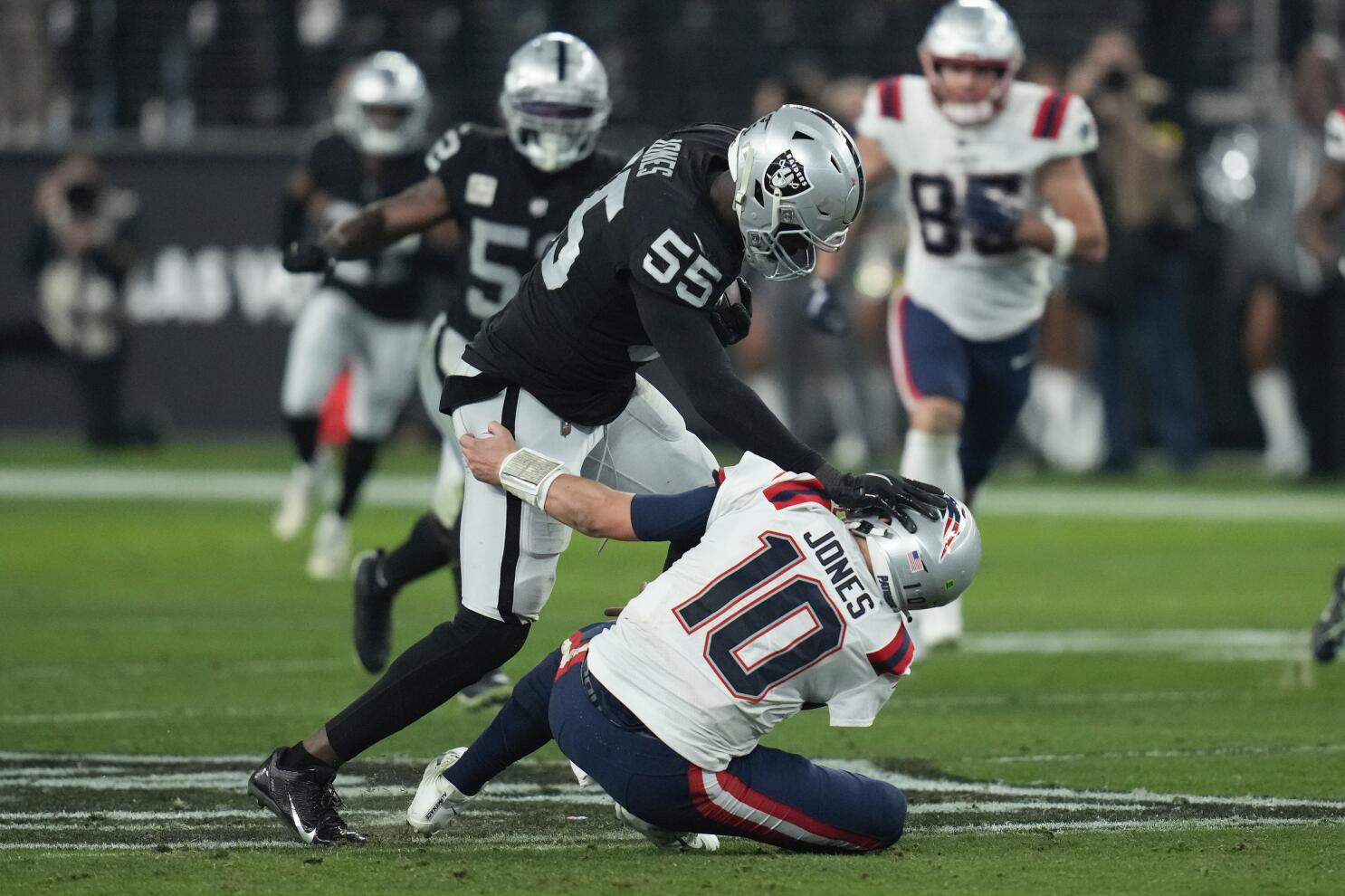 Raiders' Jones snags Patriots' lateral for walk-off win - The San Diego  Union-Tribune