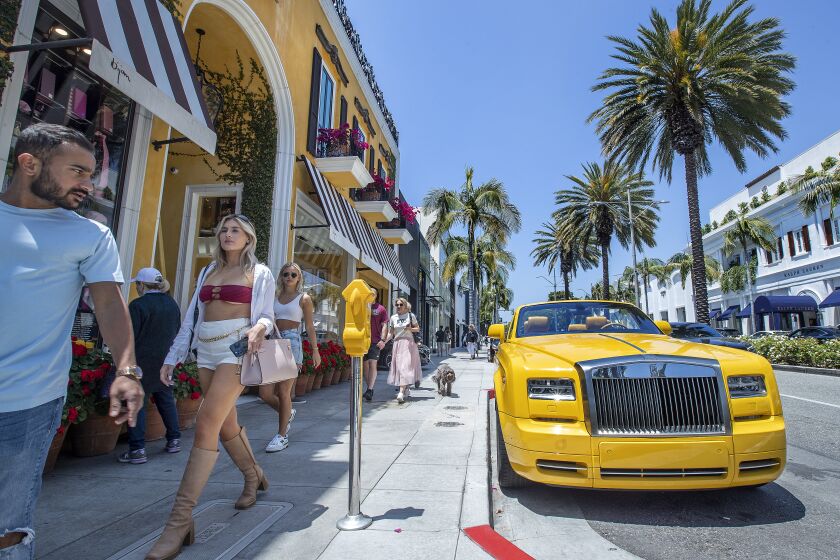 BEVERLY HILLS, CA-MAY 17, 2023: Pedestrians make their way along Rodeo Dr. In Beverly Hills. The proposed Cheval Blanc hotel would be located at the intersection of Rodeo Dr. and Santa Monica Blvd. (Mel Melcon / Los Angeles Times)