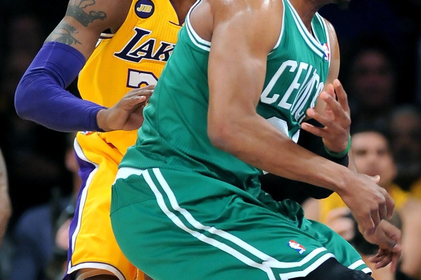 Lakers News: Giannis Antetokounmpo Thanks Kobe Bryant After